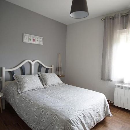 La Casa Del Rio Villa Granja Llumes Екстериор снимка