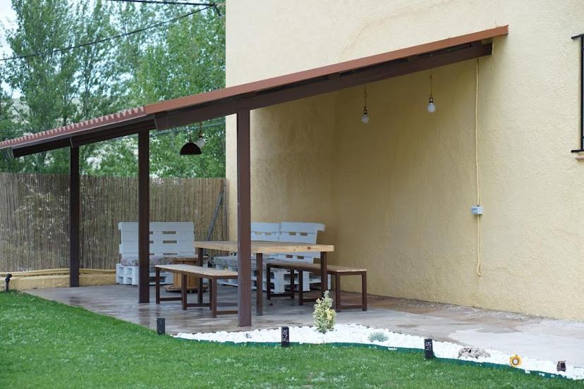 La Casa Del Rio Villa Granja Llumes Екстериор снимка